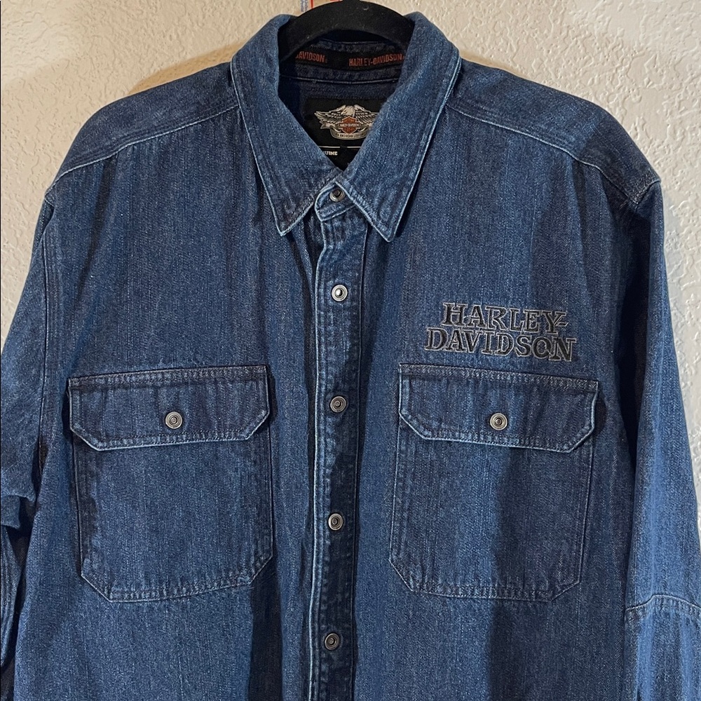 Harley-Davidson Motorcycles Men's Burning Skull Denim Shirt Size XL 99081-13VM - Picture 3 of 12